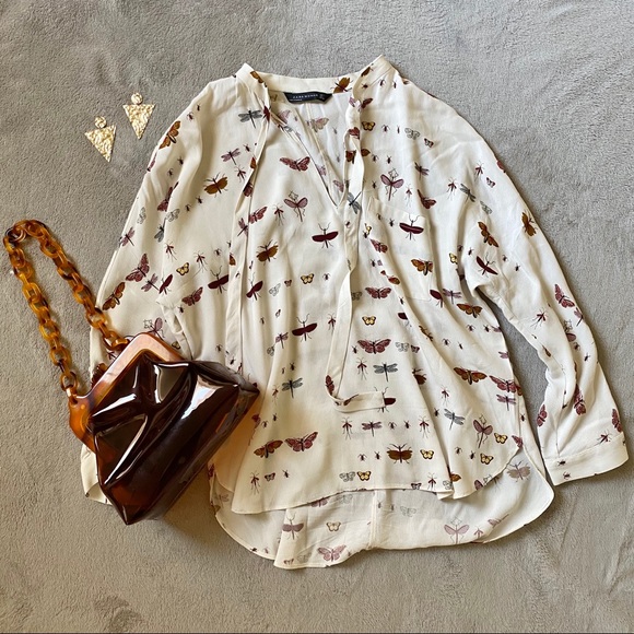 Zara Tops - Zara Woman 🦋 Insects V Neck Blouse L Butterfly
